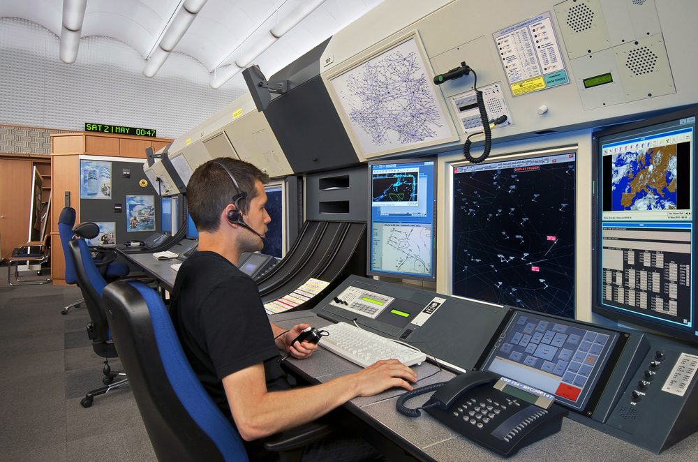 Air Traffic Controller Salary How To Become Job Description Best Schools