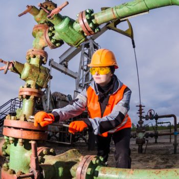 Oil & Gas Derrick Operator