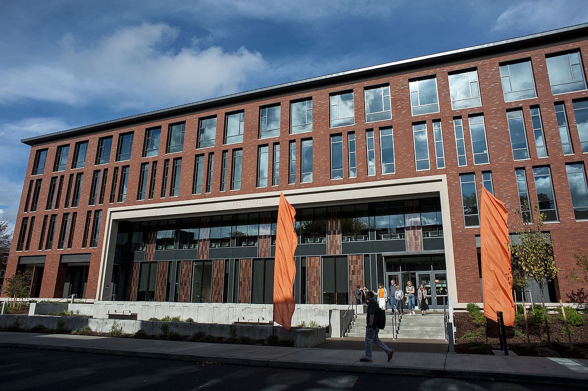 Oregon State University Tuition, Rankings, Majors, Alumni