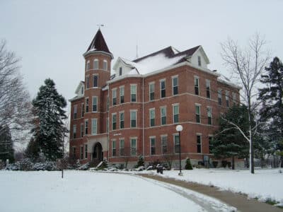 huntington acceptance rankings tuition alumni