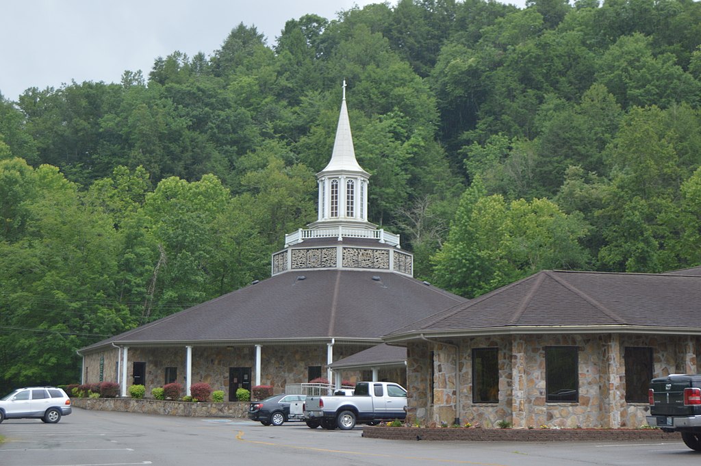 Clear Creek Baptist Bible College in Pineville, Kentucky