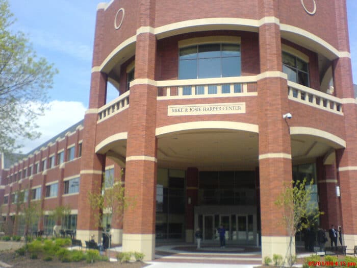 Creighton University Tuition, Rankings, Majors, Alumni, & Acceptance Rate