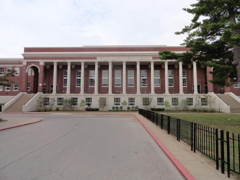 Eastern Kentucky University Tuition, Rankings, Majors, Alumni