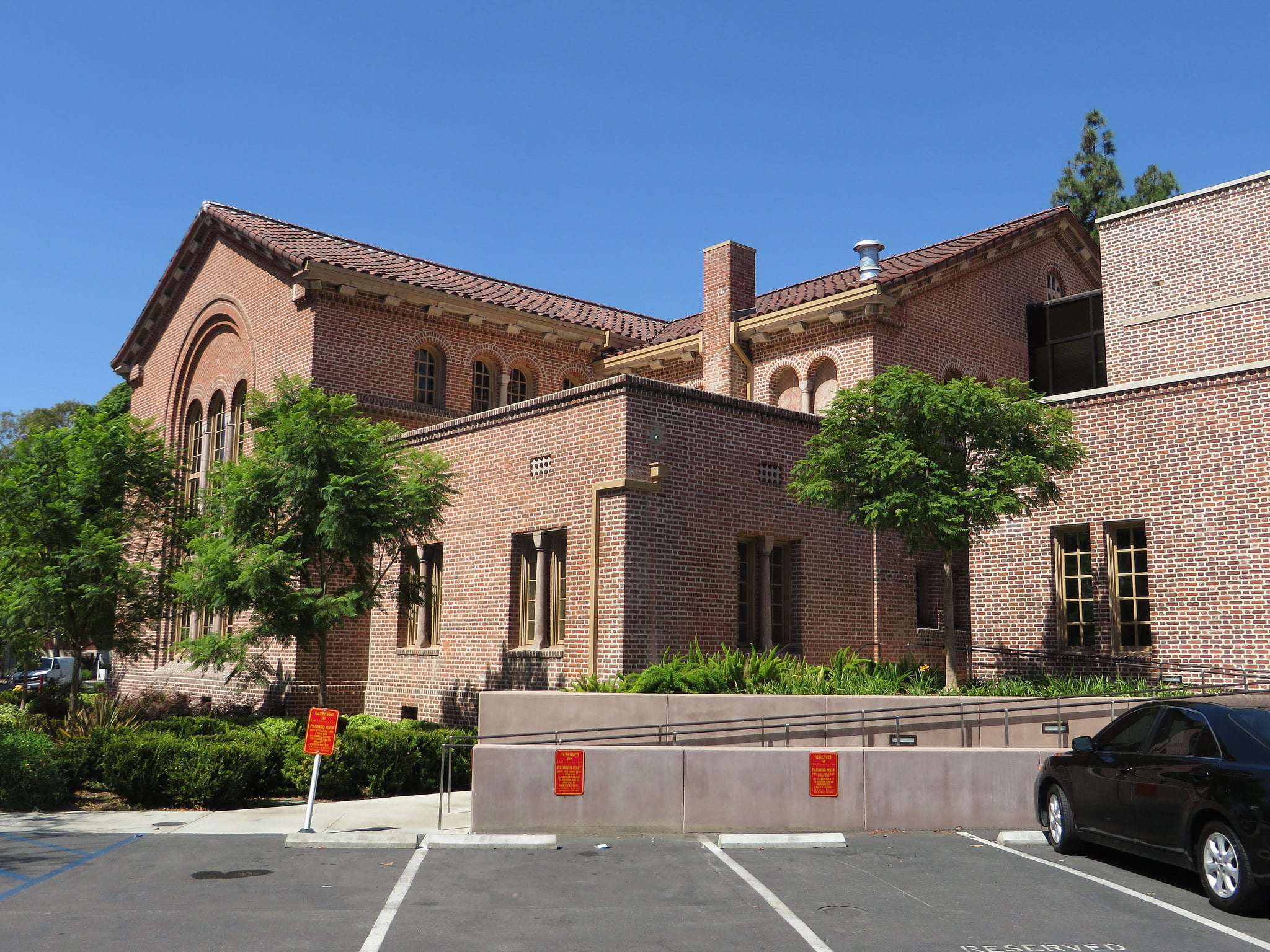 University of Southern California Tuition, Rankings, Majors, Alumni