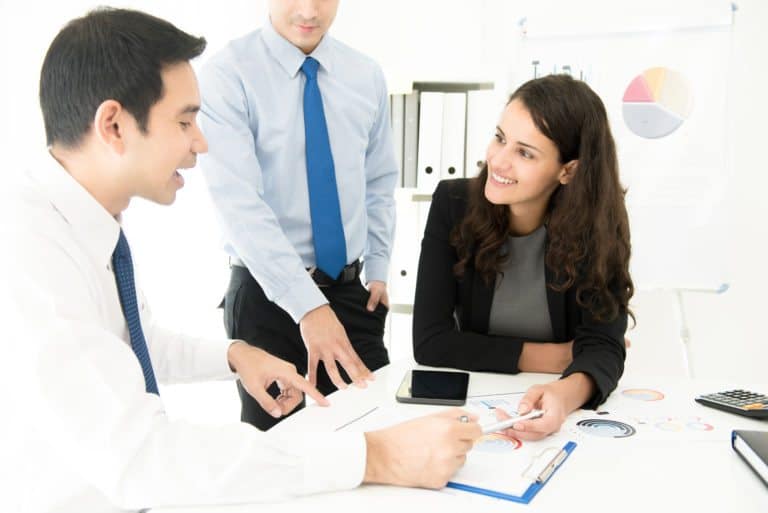 Financial Planner Salary, How to Job Description & Best Schools