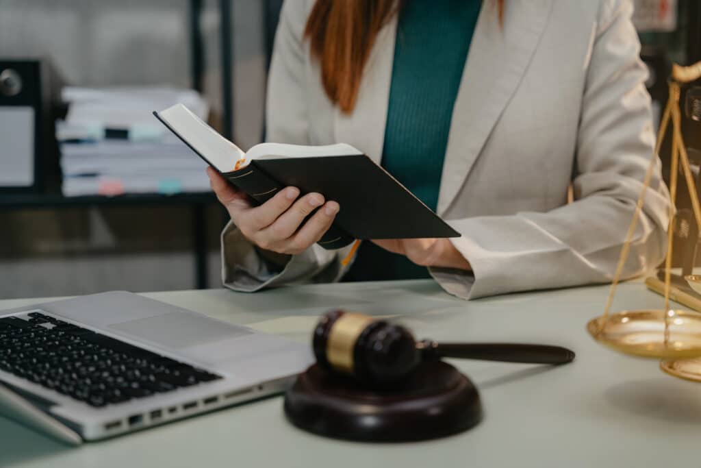 What is Paralegal Studies What's the Best Option in 2024?