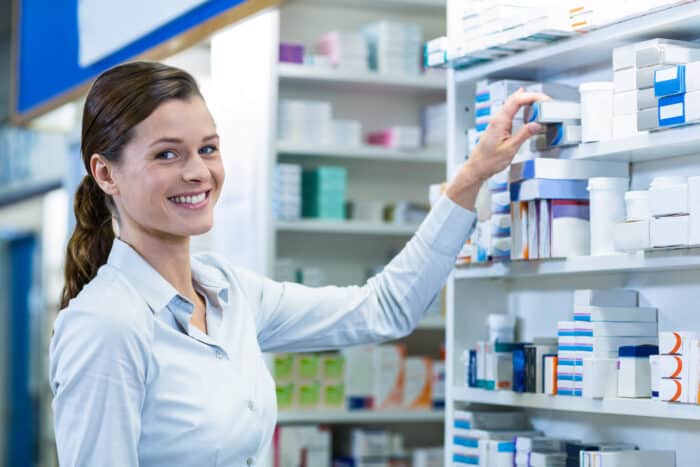 job and growth of pharmacy technician.