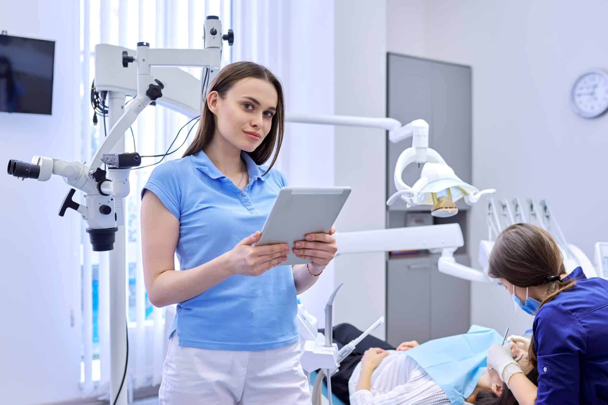 Day In The Life Of a Dental Assistant | Updated Guide 2024